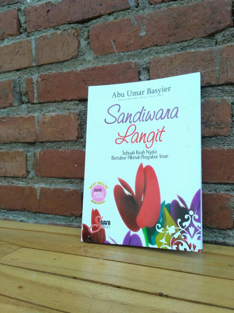 Sandiwara Langit, Review. Novel Islami yang Fenomenal