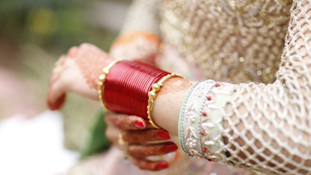 bracelet dan bangle